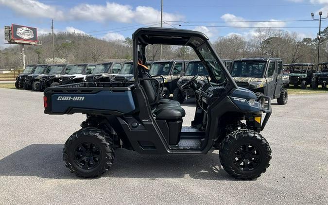 2025 Can-Am Defender XT HD10