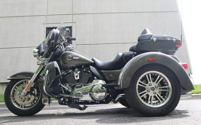 2023 Harley-Davidson Tri Glide Ultra FLHTCUTG