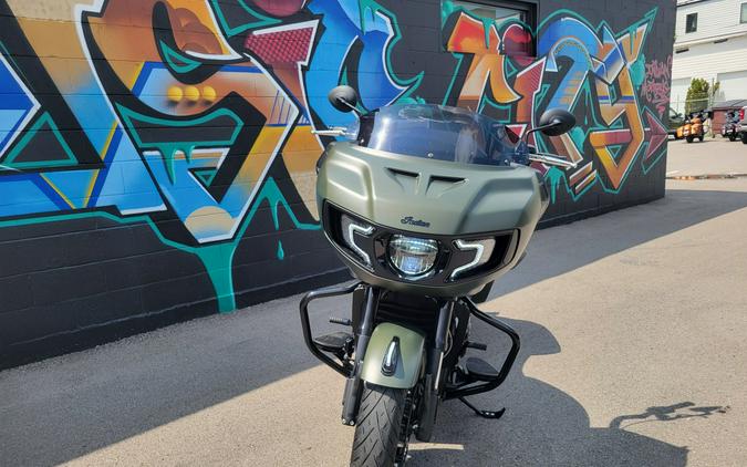 2023 Indian Challenger® Dark Horse® Icon