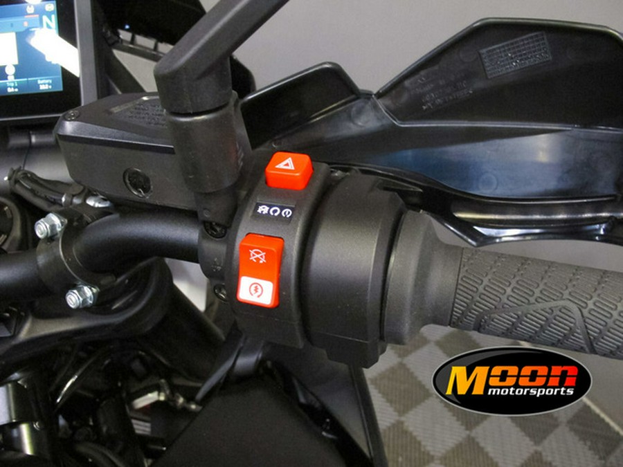 2024 KTM 890 SMT