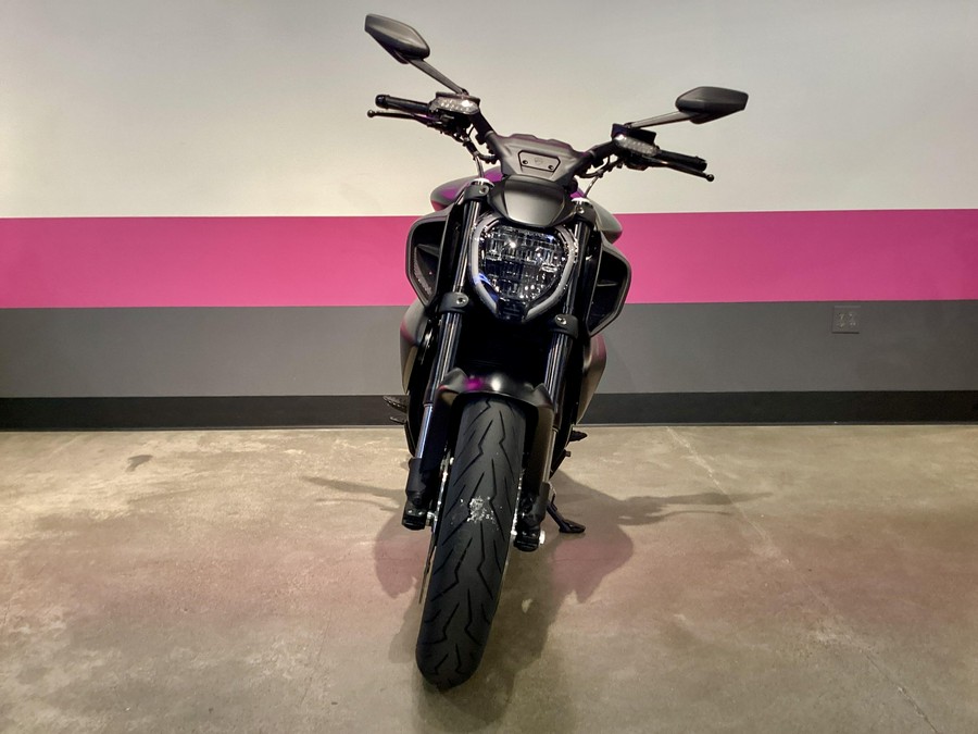 2026 Ducati Diavel V4