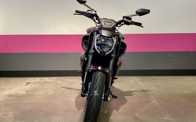 2026 Ducati Diavel V4