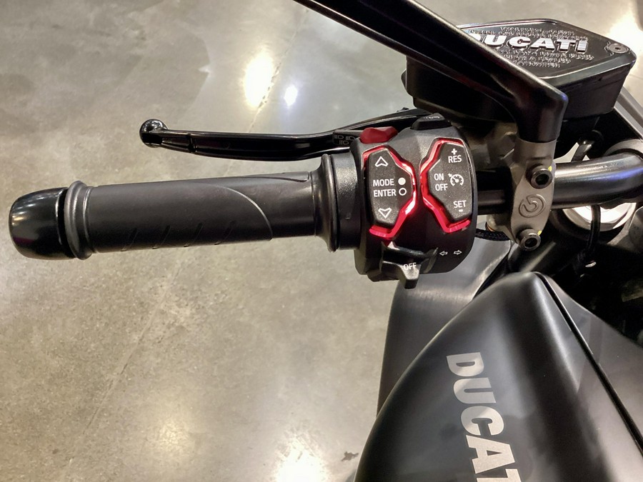 2026 Ducati Diavel V4