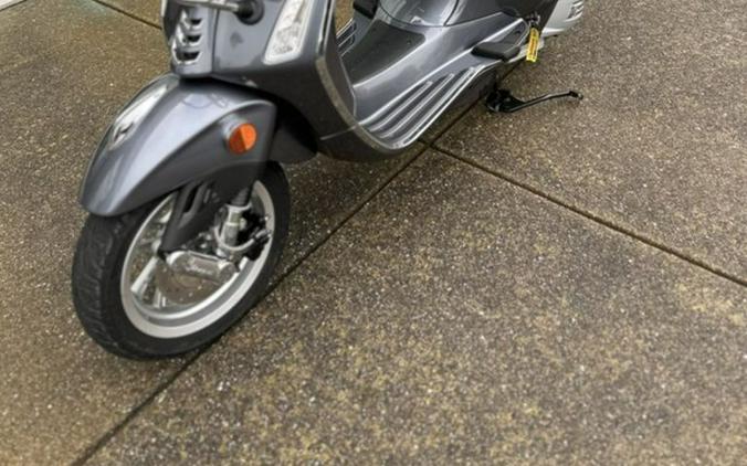 2023 Vespa Primavera 150 Touring