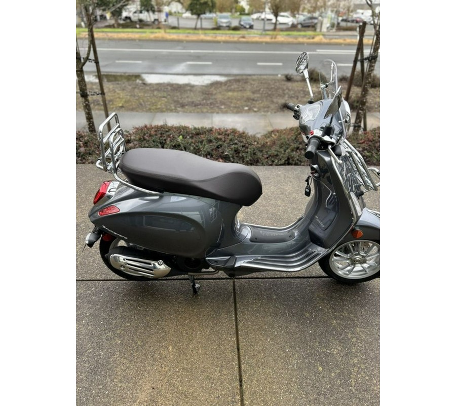 2023 Vespa Primavera 150 Touring