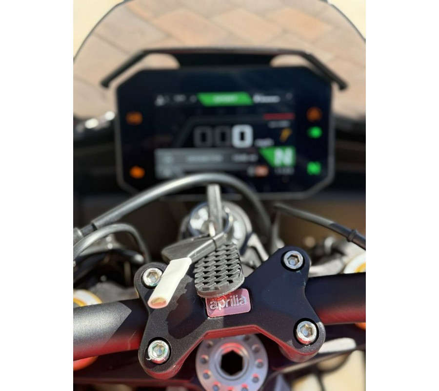 2024 Aprilia® Tuono V4 Factory 1100