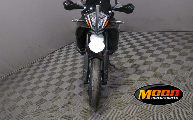 2024 KTM 890 SMT