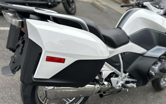 2024 BMW R 1250 RT Alpine White 3