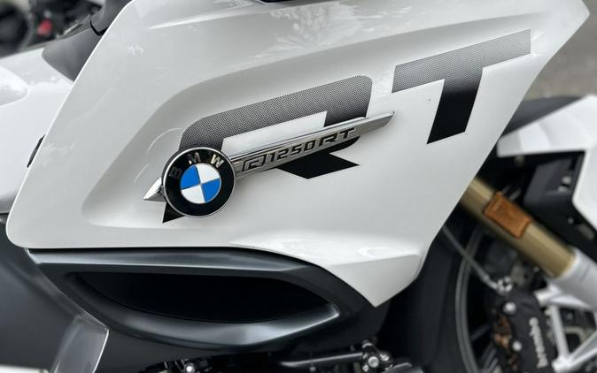 2024 BMW R 1250 RT Alpine White 3