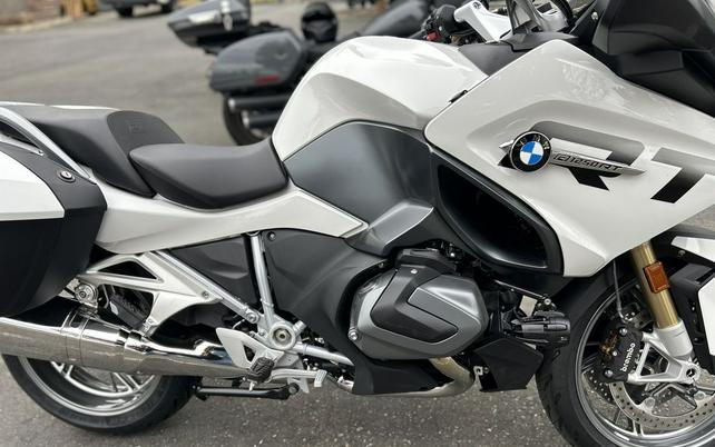 2024 BMW R 1250 RT Alpine White 3