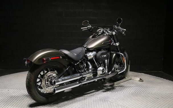2021 Harley-Davidson® FLSL - Softail Slim®