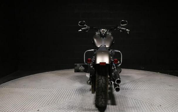 2021 Harley-Davidson® FLSL - Softail Slim®