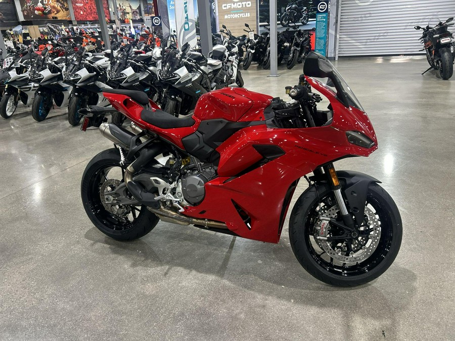 2026 Ducati PANIGALE V2 896
