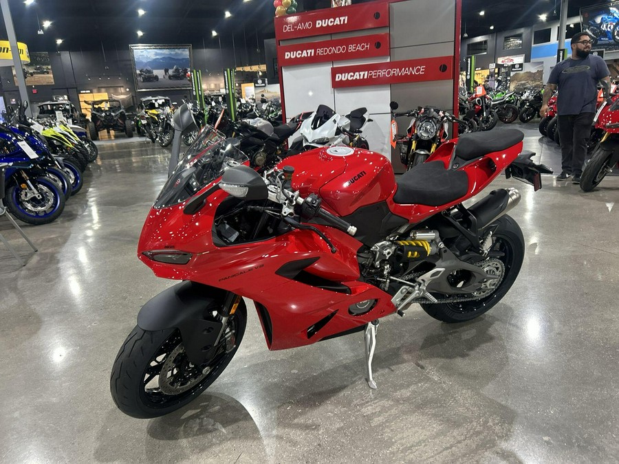 2026 Ducati PANIGALE V2 896