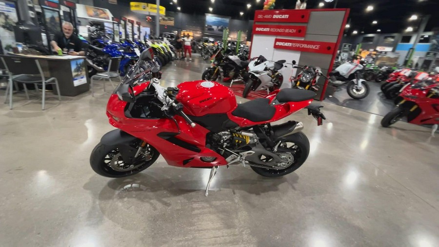 2026 Ducati PANIGALE V2 896