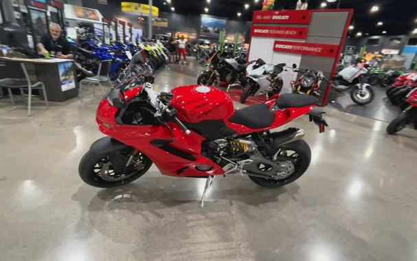 2026 Ducati PANIGALE V2 896