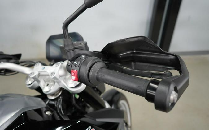 2022 BMW F 900 R Black Storm Metallic