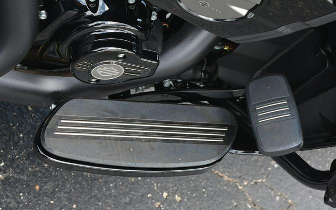 2026 Harley-Davidson® Street Glide 3 Limited Vivid Black Black Trim
