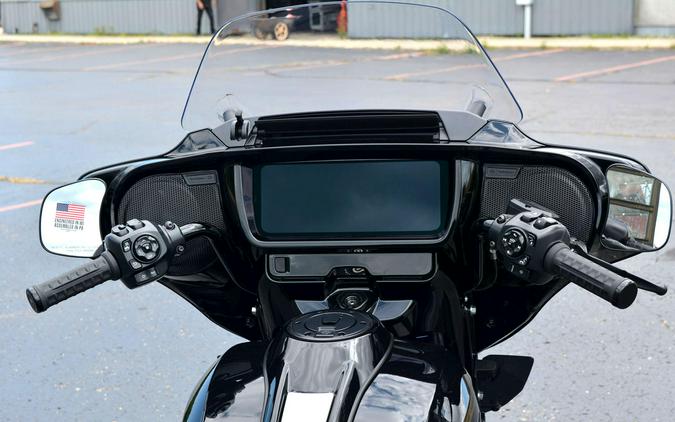 2026 Harley-Davidson® Street Glide 3 Limited Vivid Black Black Trim