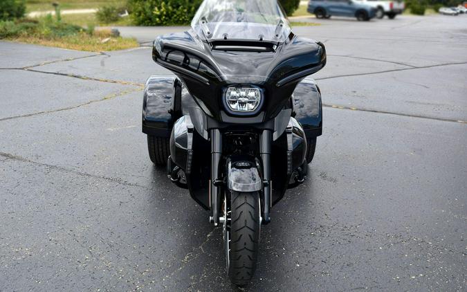 2026 Harley-Davidson® Street Glide 3 Limited Vivid Black Black Trim