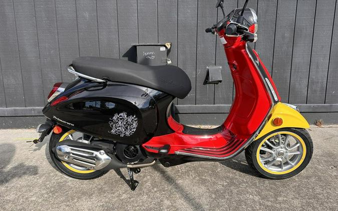 2023 Vespa Primavera 150 Disney Mickey Mouse Edition