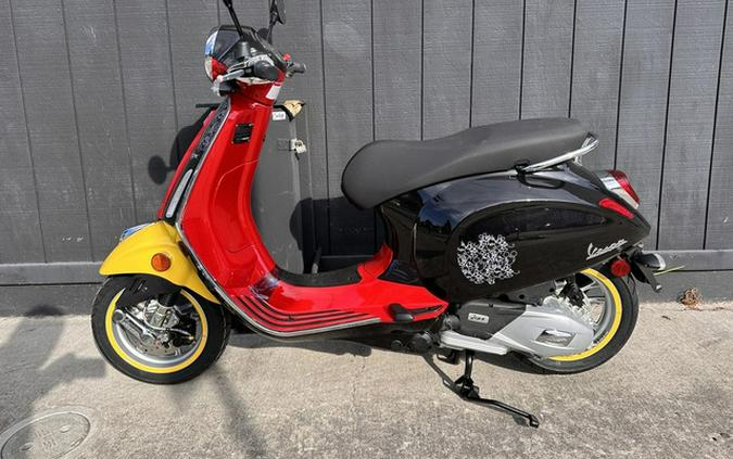 2023 Vespa Primavera 150 Disney Mickey Mouse Edition