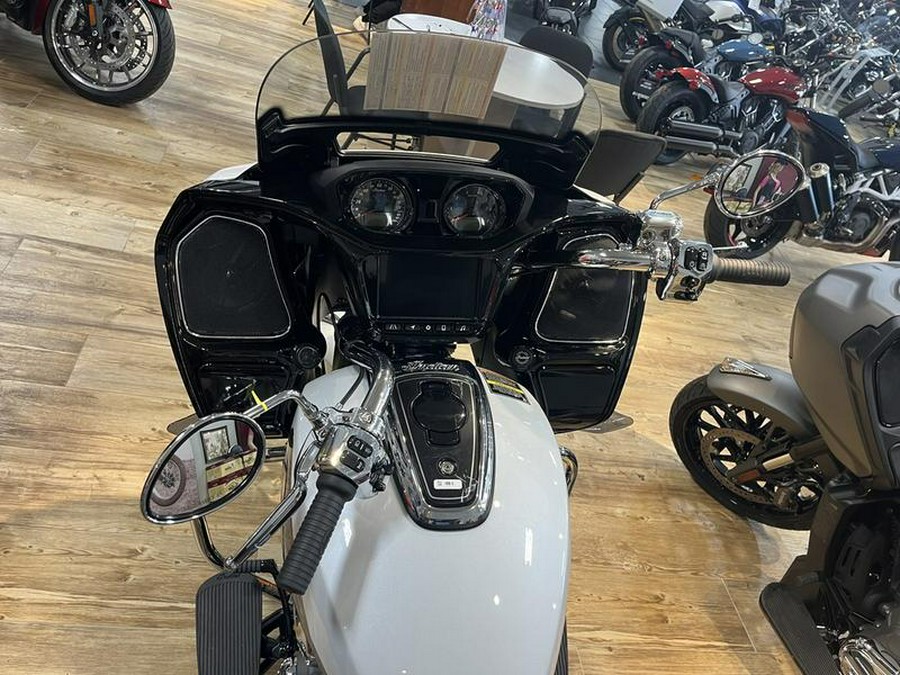 2024 Indian Motorcycle® Challenger® Limited with PowerBand Audio Package Ghost White Metallic