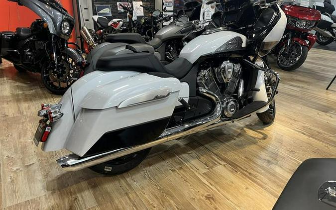 2024 Indian Motorcycle® Challenger® Limited with PowerBand Audio Package Ghost White Metallic