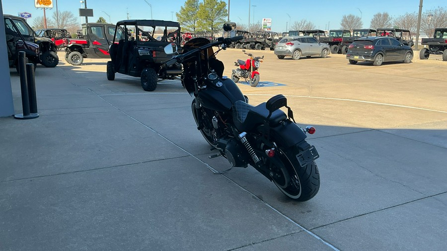2017 Harley-Davidson® FXDB Street Bob®