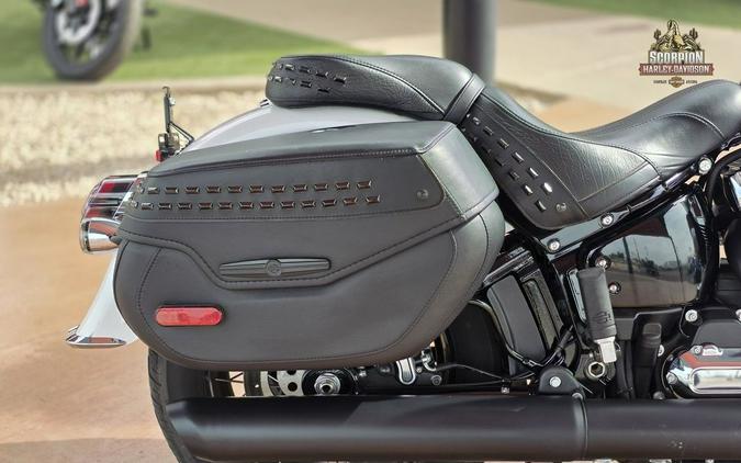 2025 Harley-Davidson® FLHC - Heritage Classic