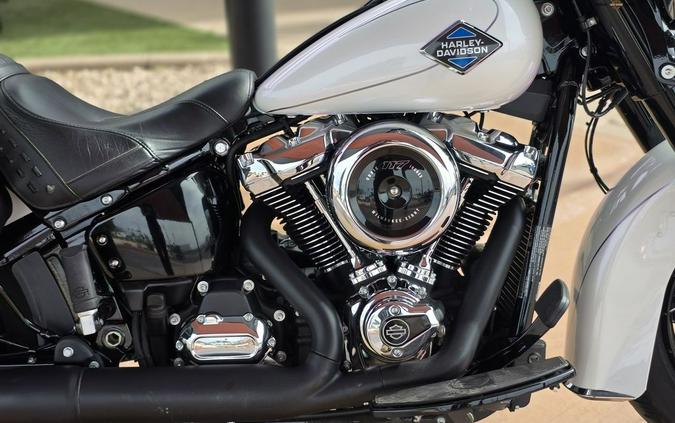 2025 Harley-Davidson® FLHC - Heritage Classic