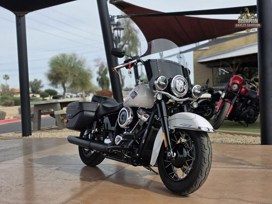 2025 Harley-Davidson® FLHC - Heritage Classic