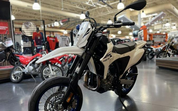 2025 Suzuki DR-Z 4SM