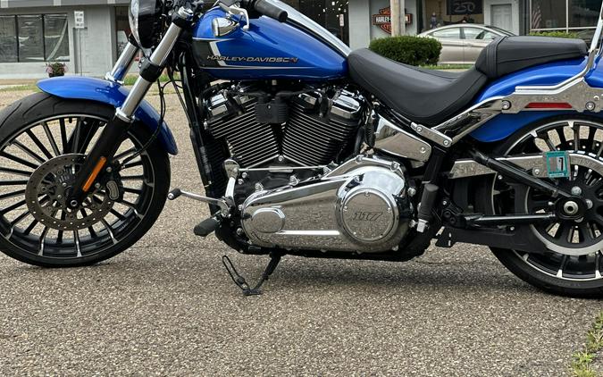 2024 Harley-Davidson® Breakout® 117 Blue Burst