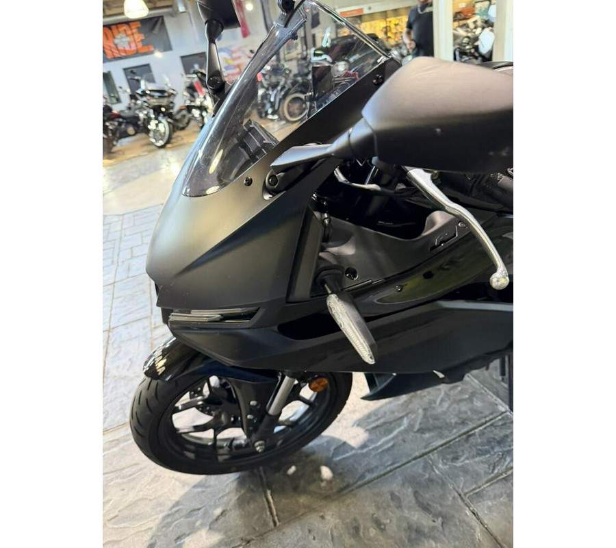 2025 Yamaha YZF-R3 No Gimmicks, No Hidden Fees, Financing Available