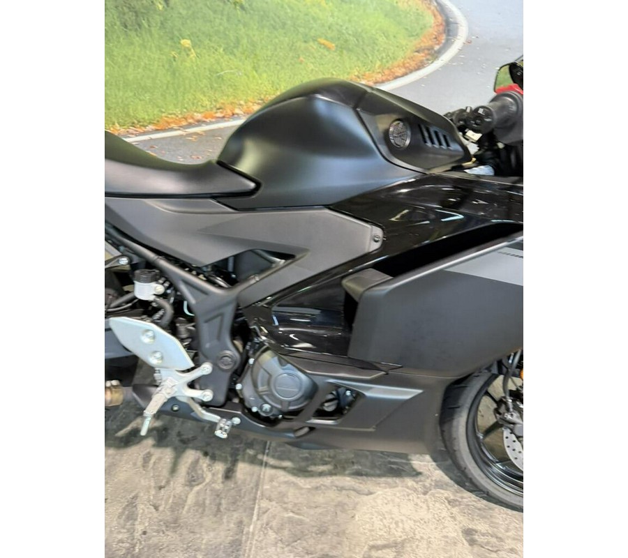 2025 Yamaha YZF-R3 No Gimmicks, No Hidden Fees, Financing Available