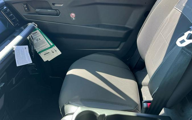 2026 Can-Am® Defender Limited HD11