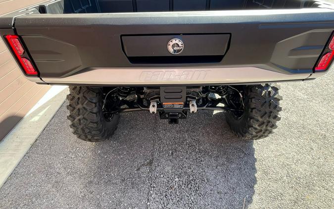 2026 Can-Am® Defender Limited HD11