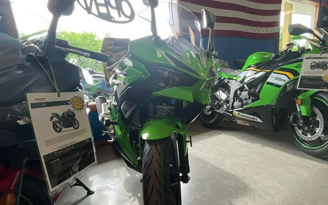 2026 Kawasaki Ninja® 500 SE ABS