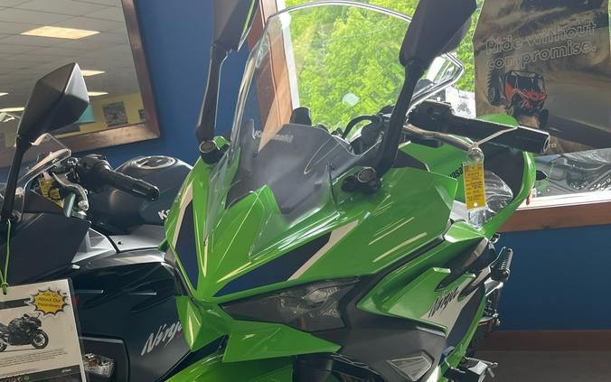 2026 Kawasaki Ninja® 500 SE ABS