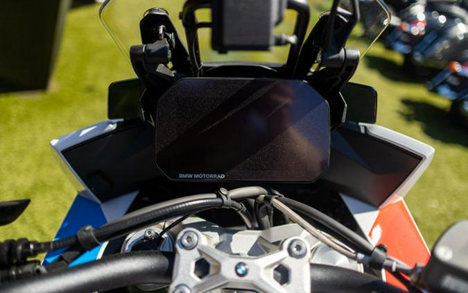 2026 BMW S 1000 XR