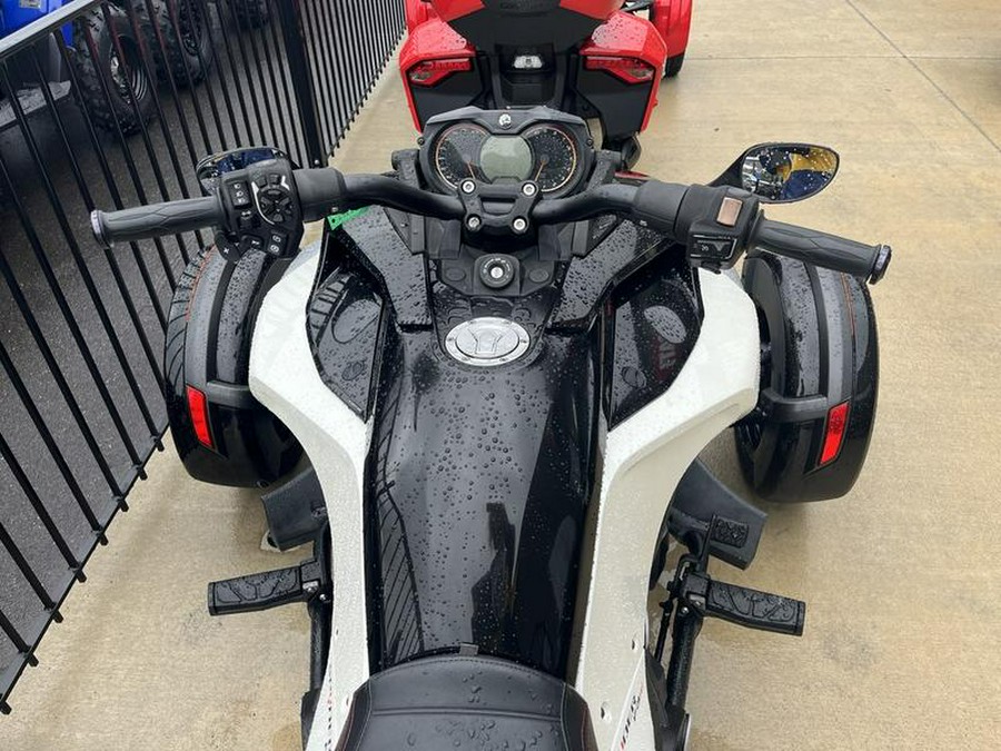 2016 Can-Am® Spyder® F3-S 6-Speed Semi-Automatic (SE6)