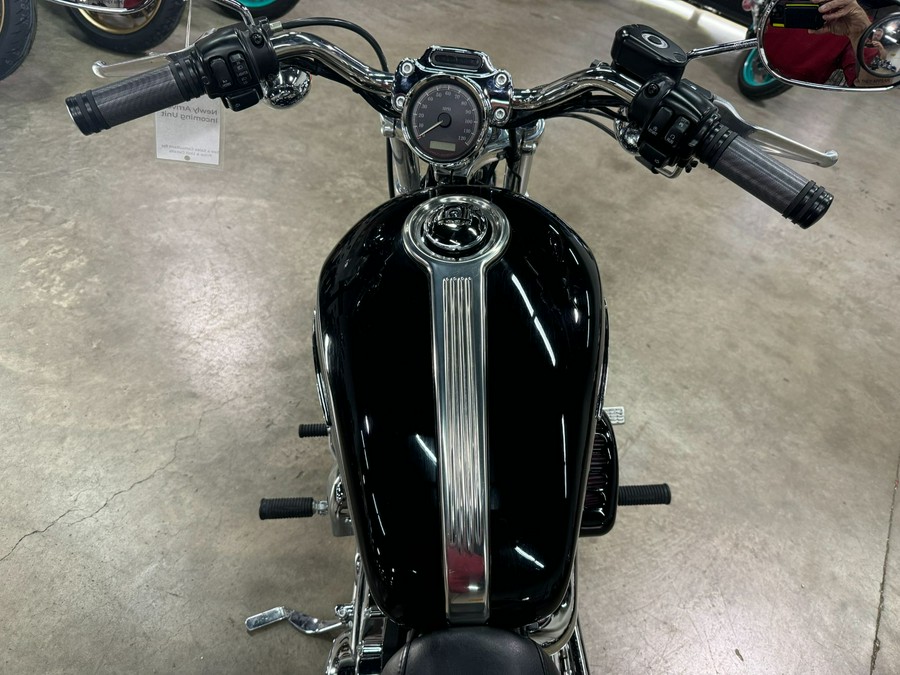 2009 Harley-Davidson Sportster 1200 Custom