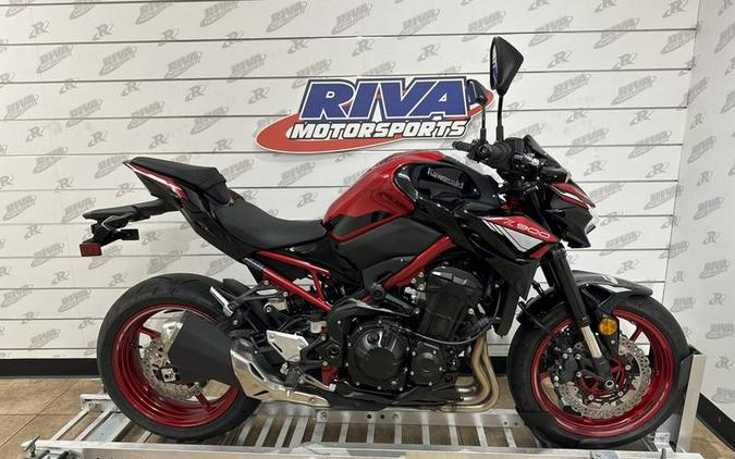 2024 Kawasaki Z900 ABS Candy Persimmon Red/Ebony