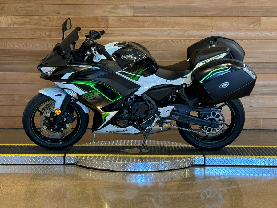 2022 Kawasaki Ninja 650 KRT Edition