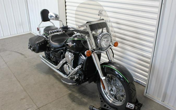 2015 Kawasaki Vulcan® 900 Classic Lt - U053990
