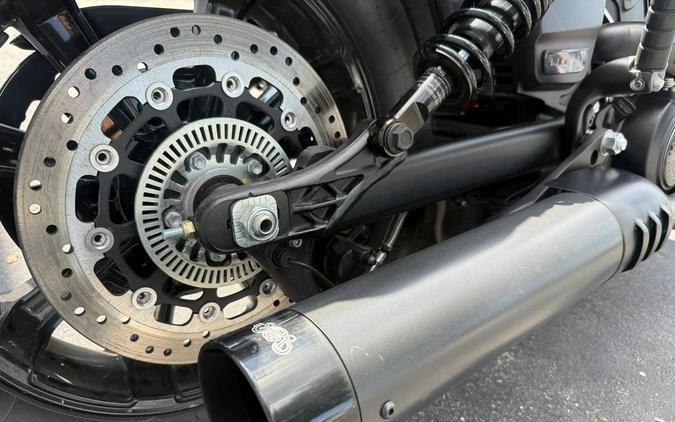 2025 Indian Motorcycle Scout Bobber Limited +Tech Black Smoke