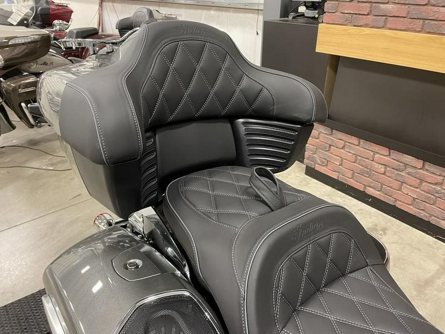 2024 Indian Motorcycle® Pursuit® Limited® with PowerBand Audio Package Titanium/Black Metallic