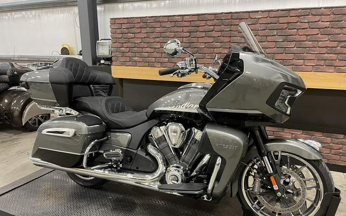 2024 Indian Motorcycle® Pursuit® Limited® with PowerBand Audio Package Titanium/Black Metallic