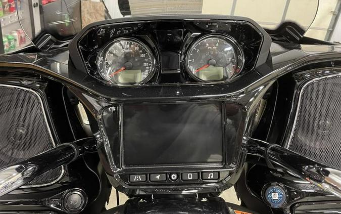 2024 Indian Motorcycle® Pursuit® Limited® with PowerBand Audio Package Titanium/Black Metallic